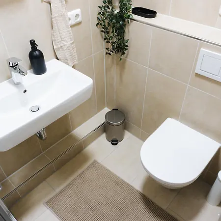 Apartman Raum Life - Design Mit Kueche In Der Altstadt Regensburg