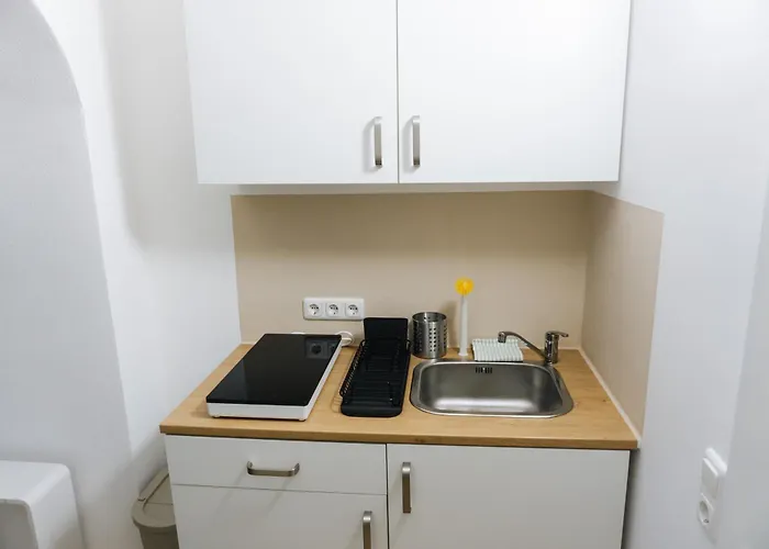 Raum Life - Brixener - Mit Kueche In Der Altstadt * Regensburg